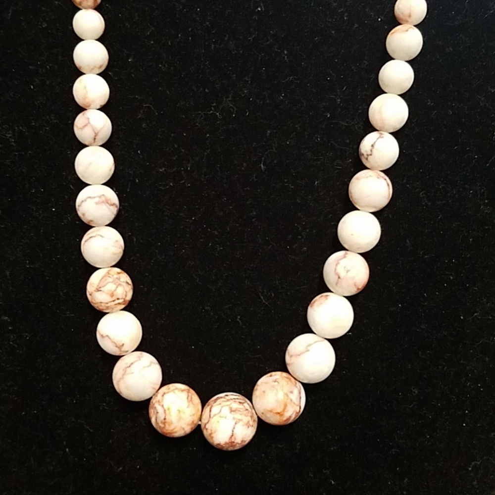 White Bufflo stone Bead Necklace